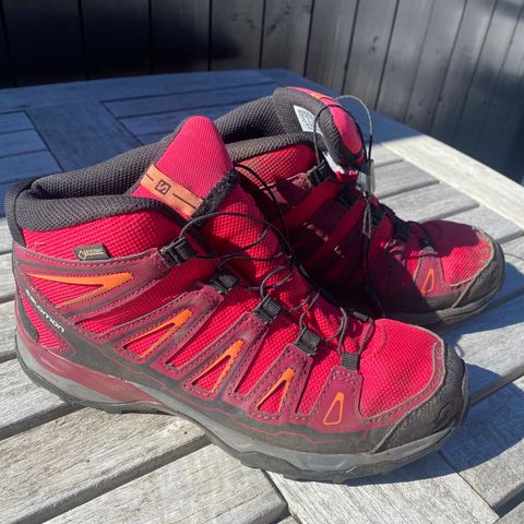 Salomon goretex sko str 38