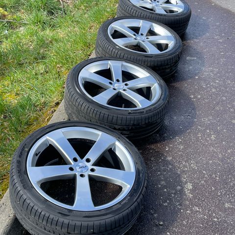 Komplett pakke - Dekk og Felg TSW Vortex 245/40 R20