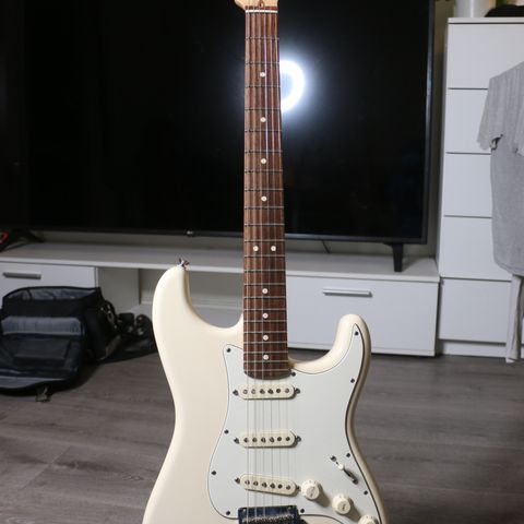 American Standard Stratocaster (2013)