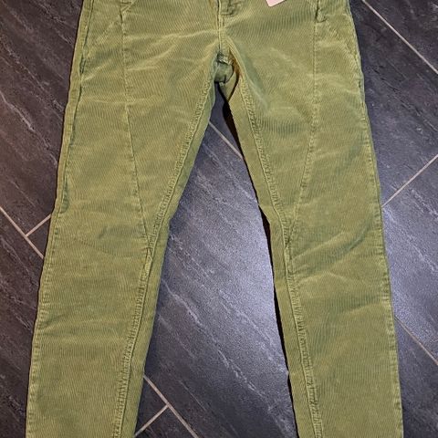 Pulz jeans grønn cord størrelse 36