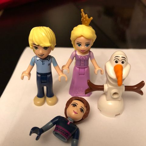 Lego Friends figur. Frost Elsa, Kristoff. Olaf, Anna?