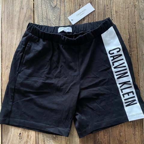 Calvin Klein shorts str 12-14