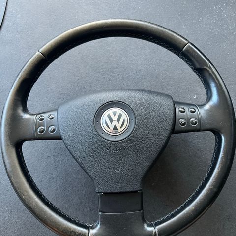 VW multifunksjonsratt med  airbag