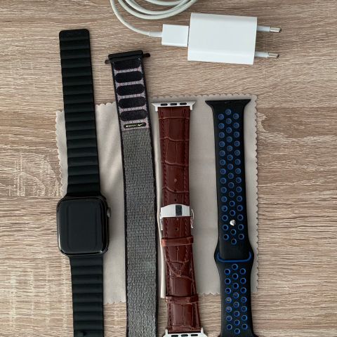 Apple watch series 5 44mm