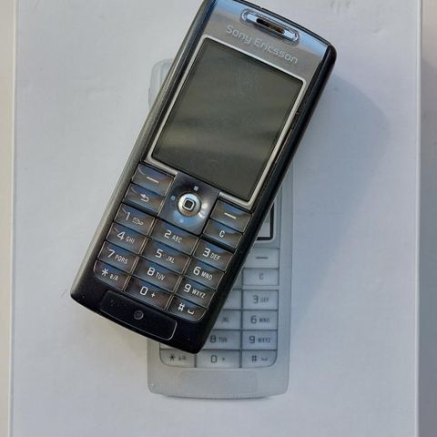 Sony Ericsson T630 i orginaleske