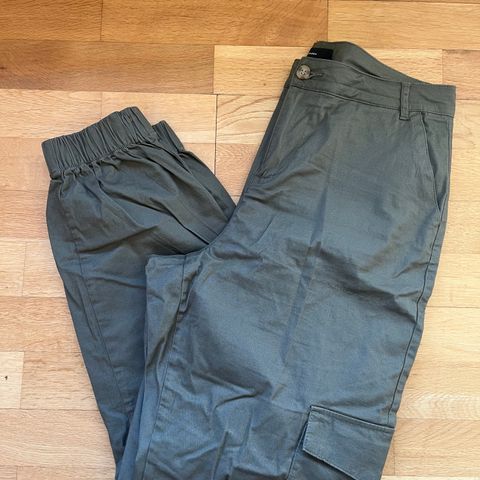 Cargo bukse fra Vero Moda