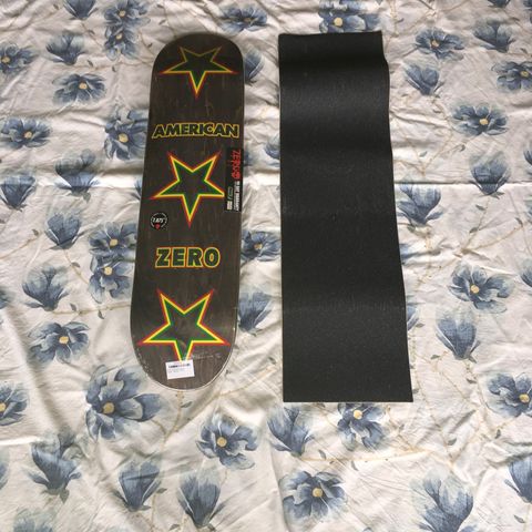 Nytt skateboard med griptape 7.8 Zero