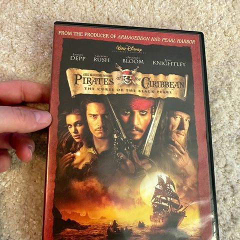 Pirates of the caribbean the curse of the black pearl