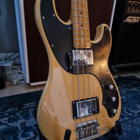 Fender Modern Player Telecaster Bass