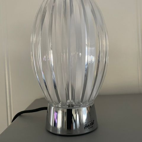 Herstal bordlampe