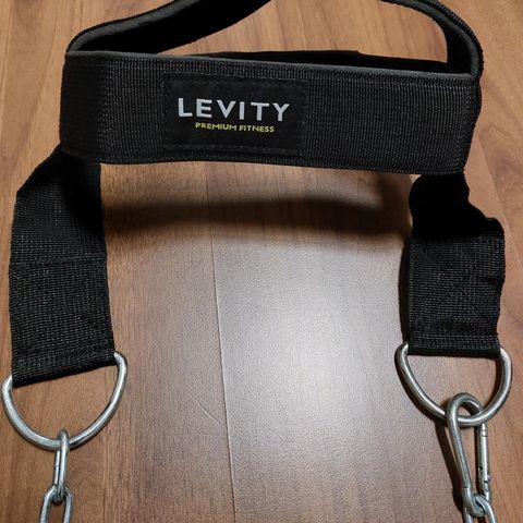 Nakketrener / Head harness fra Levity.