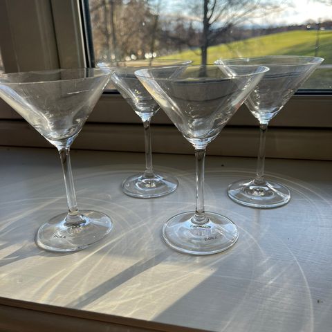 4 cocktailglass gis bort