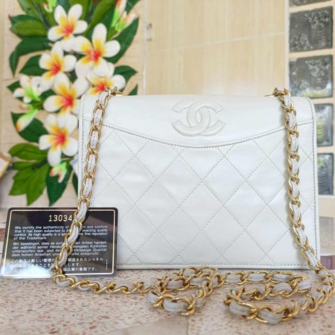 Chanel shoulder bag lambskin gold hardware Holo1xx