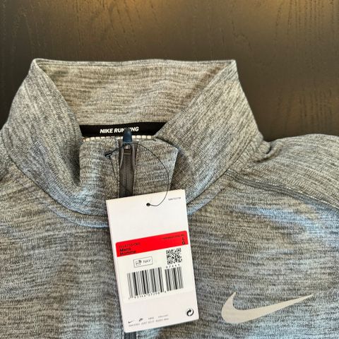 Nike half-zip