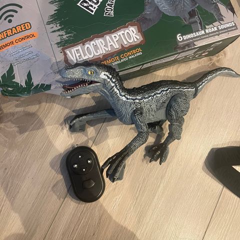Radiostyrt dinosaur