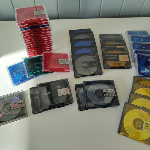 21 stk MiniDisc fra Sony, Fuji, Bestmedia, Maxell og BASF