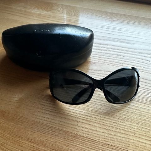 Prada vintage solbriller