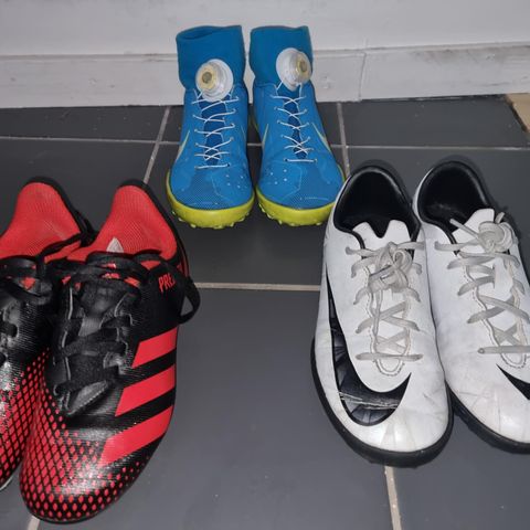 fotballsko (Adidas 30*1/2)  (Nike 31,5) (Nike 32)