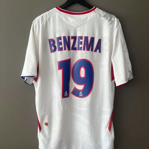 BENZEMA LYON FOTBALLDRAKT