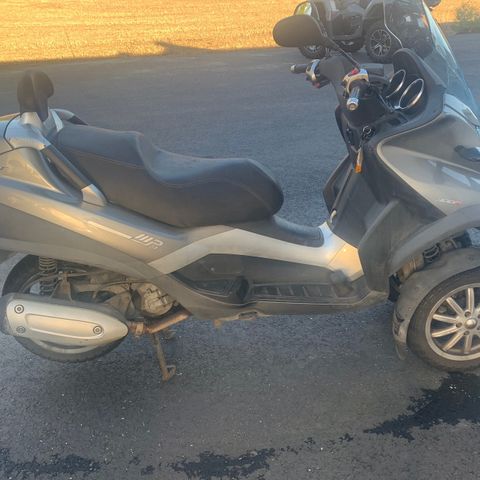 PIAGGIO MP3  2011 mod. selges i deler