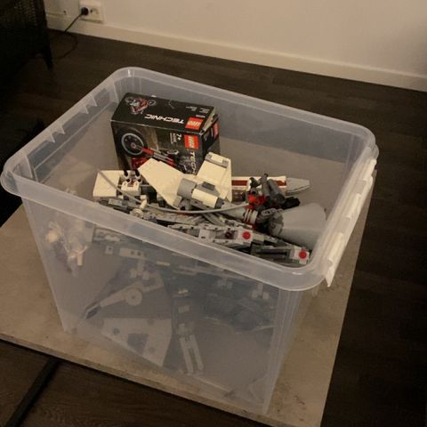 LEGO - Millenium + X wing + Extra