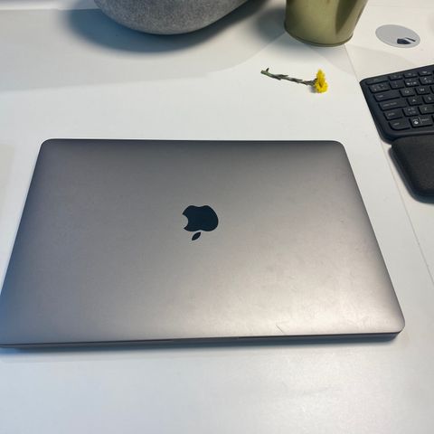 MacBook Pro (13-tommers, 2019, fire Thunderbolt 3-porter)