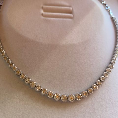 Amazing 3,8 carat diamant halsbånd