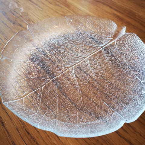 Vintage glassfat Aspen Leaf