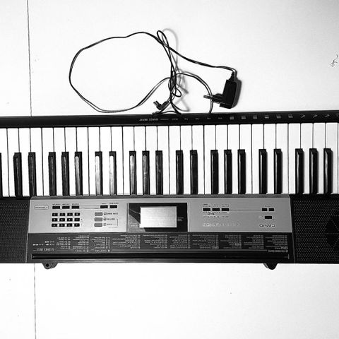 Keyboard Casio LK-136