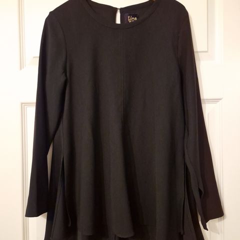 Svart blouse/ tunika fra Line OF Oslo str.M