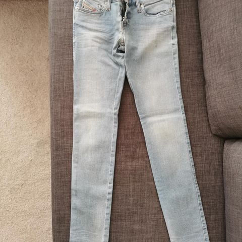 Jeans Diesel bukse. Str 28/32.