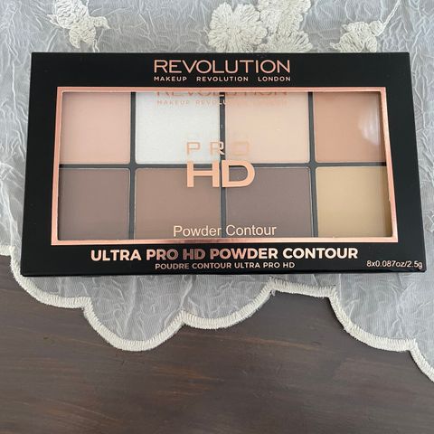 Contour paletter fra Makeup Revolution