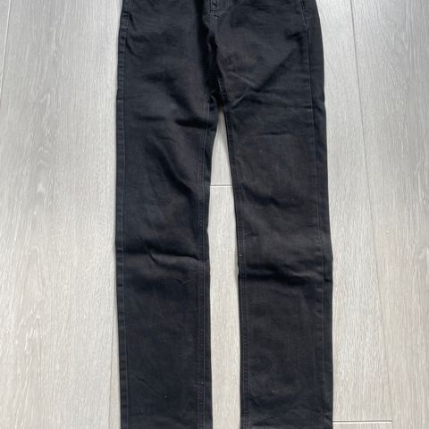 Nesten ny sort jeans str 170 / 14 år