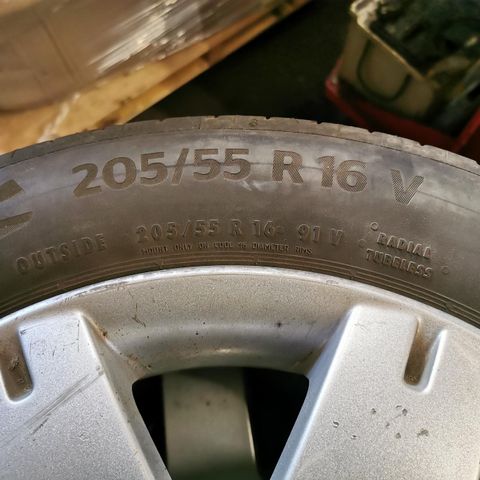 Selges HBO 2000. 6-7mm  205/55 R16 Continental