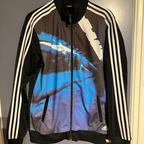 adidas L str.