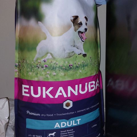 Ca 16 kg Eukanuba Active - Small breed