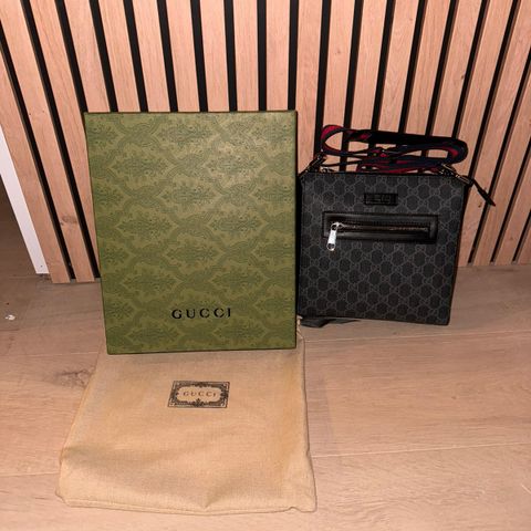 gucci messenger