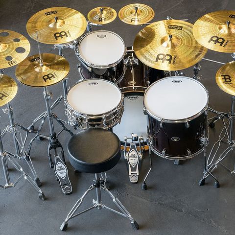 Cymbal-pakker og hardware til metal-trommesett ønskes kjøp!