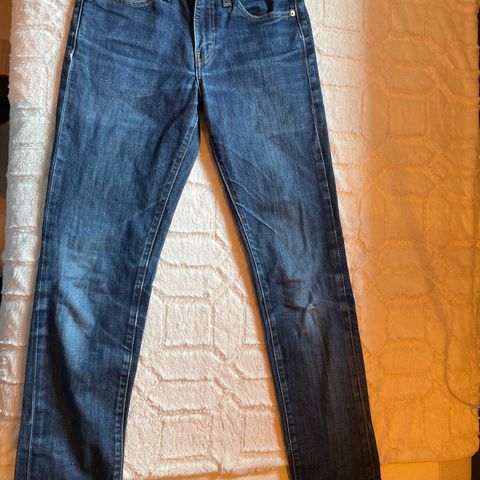 Levis Jeans, str W28, L32