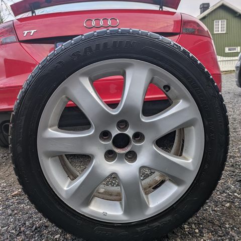 4 stk. Sommerdekk med felg 251/50R17 (6 mm)