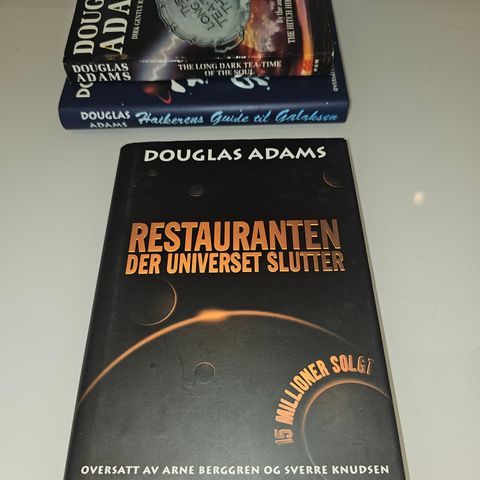Restauranten der universet slutter. Douglas Adams