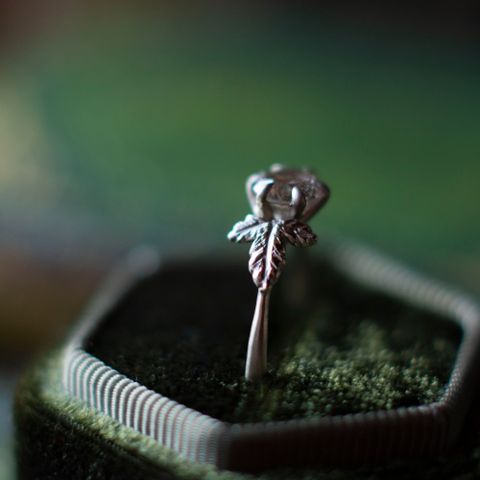 Unik ring/forlovelsesring Leaf of Lorién Ringenes Herre-inspirert