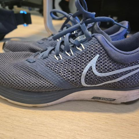 Nike joggesko.