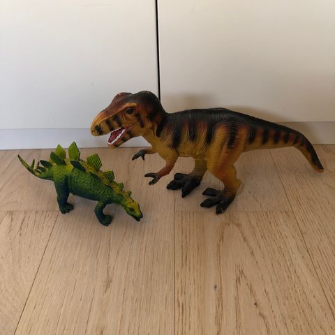 Dinosaurer store tyrronosaurus og stegosaurus (hentes/sendes)