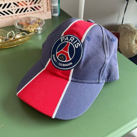 PSG caps