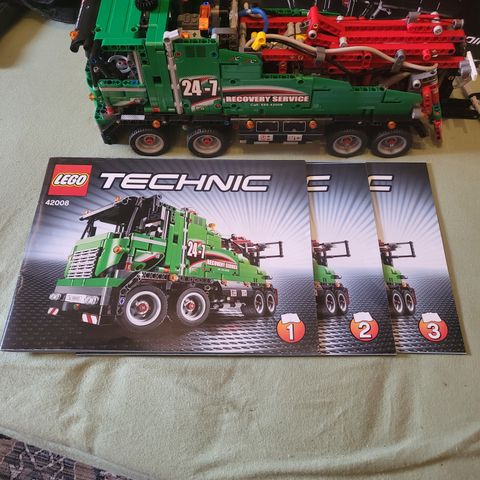 Lego Technic 42008 recovery truck grønn