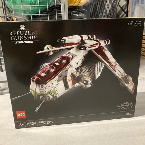 Lego 75309 Republikkens kampskip