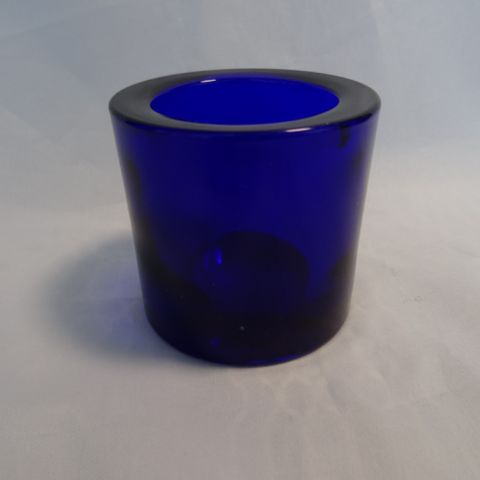 Kivi , koboltblå lysholder fra Iittala  Marimekko