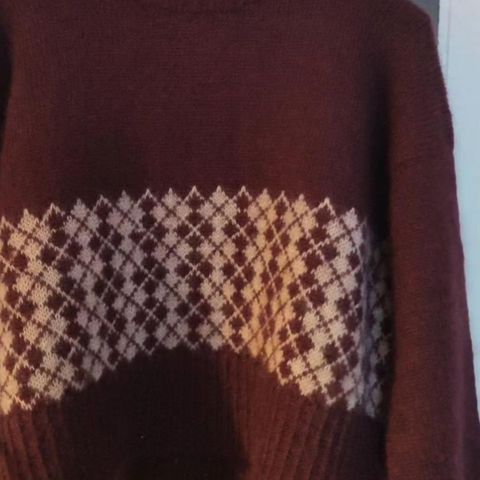 Hjemmestrikket Jeju sweater, Aegyoknit