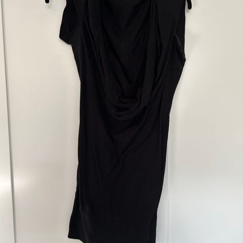 Ladies black cotton cowl neck shirt. Nice for layering. Size medium/large.